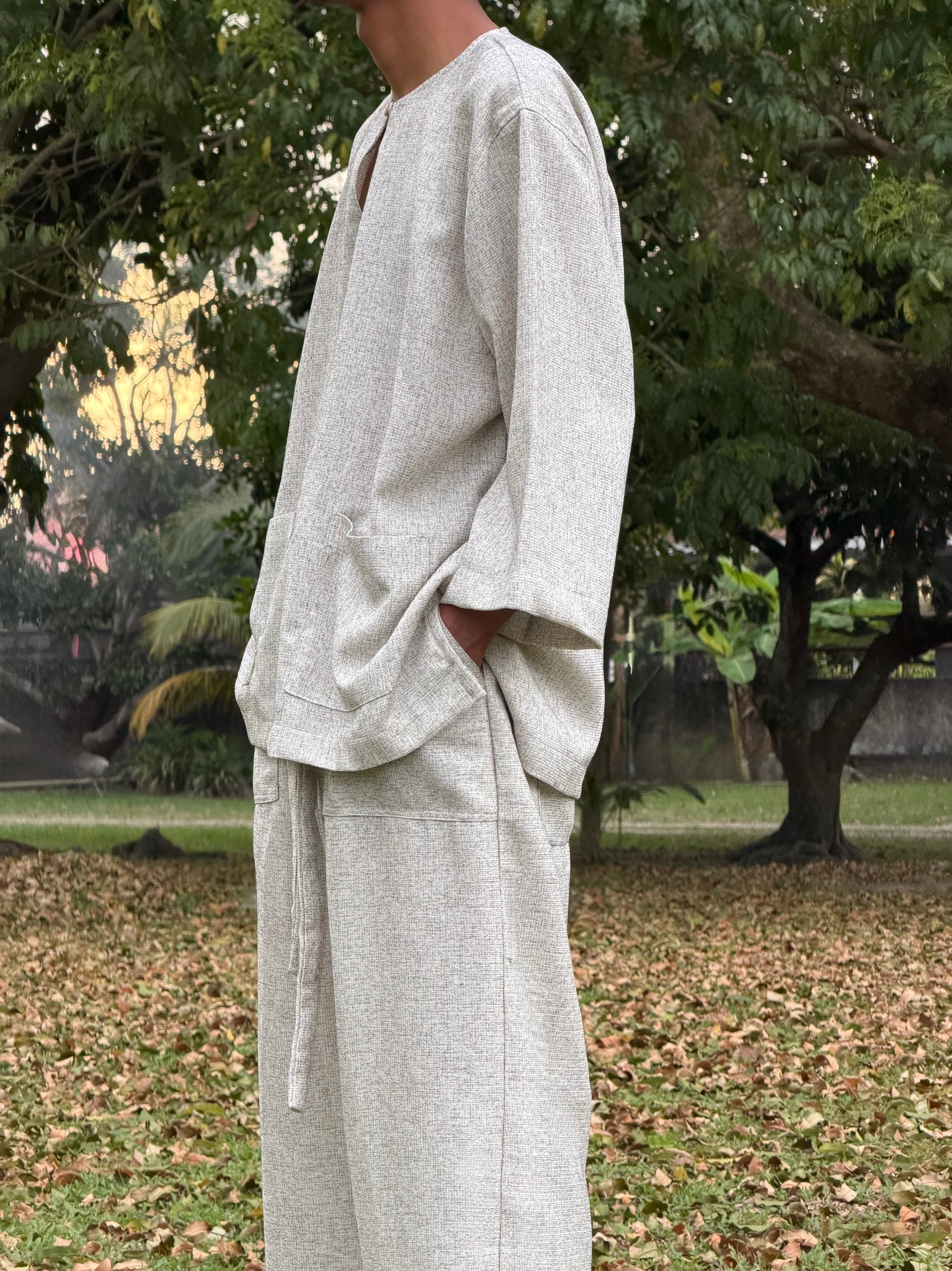 OVERSIZED 4-POCKETS PANTS